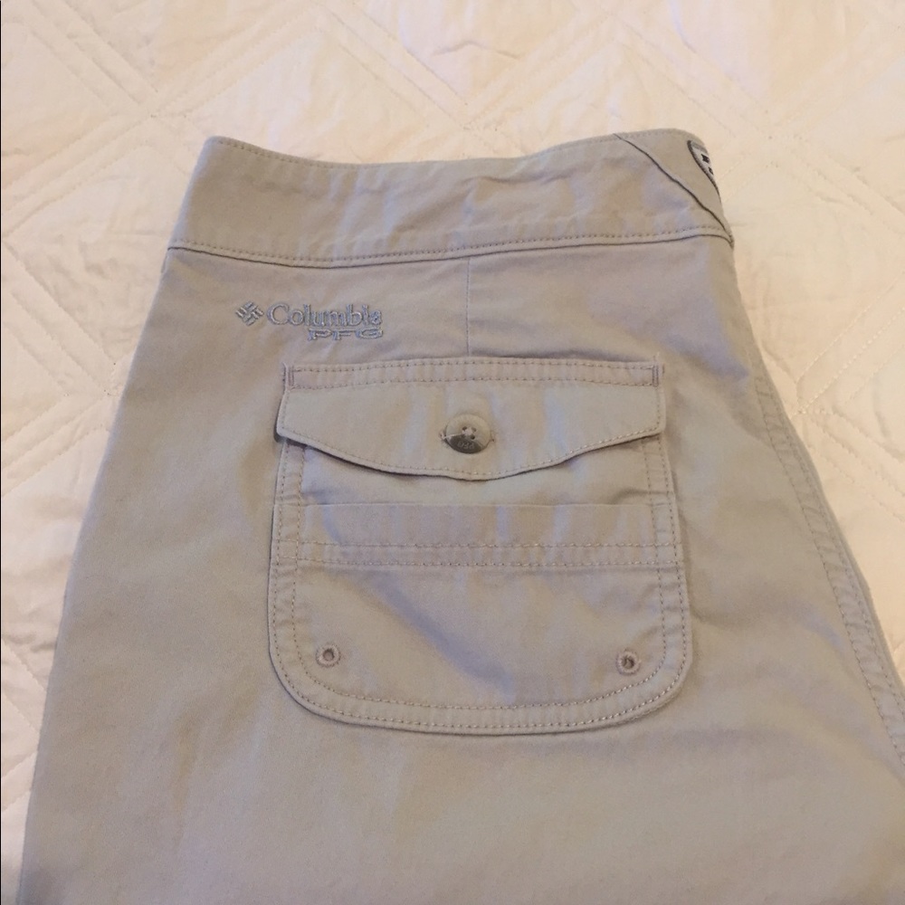 Columbia khaki shorts