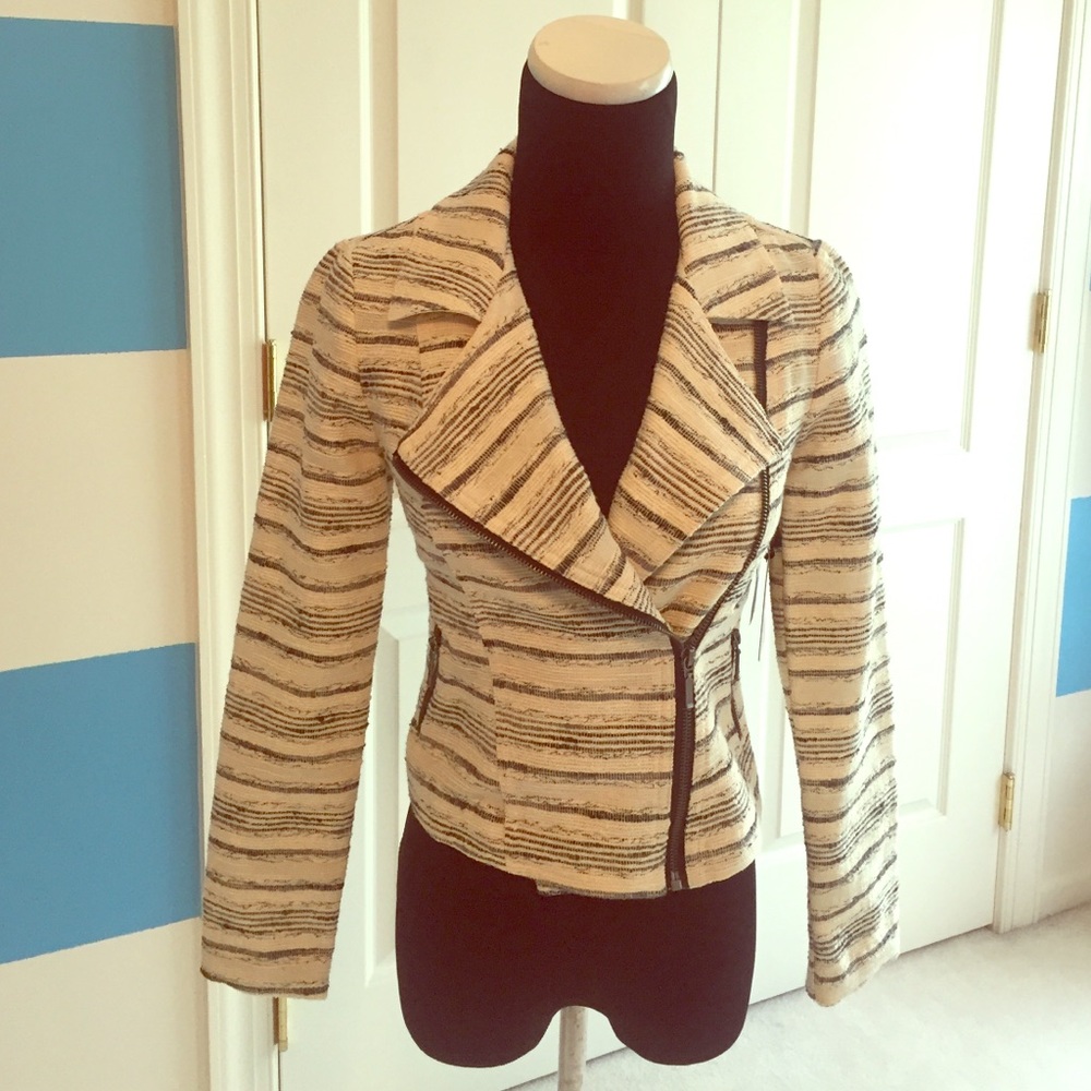 Asymmetrical zippered jacket