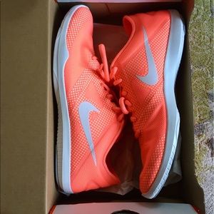 Hot Pink W Nike Studio Trainer 2's - Brand New