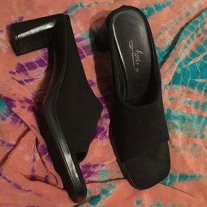 90s block heel slip on sandals