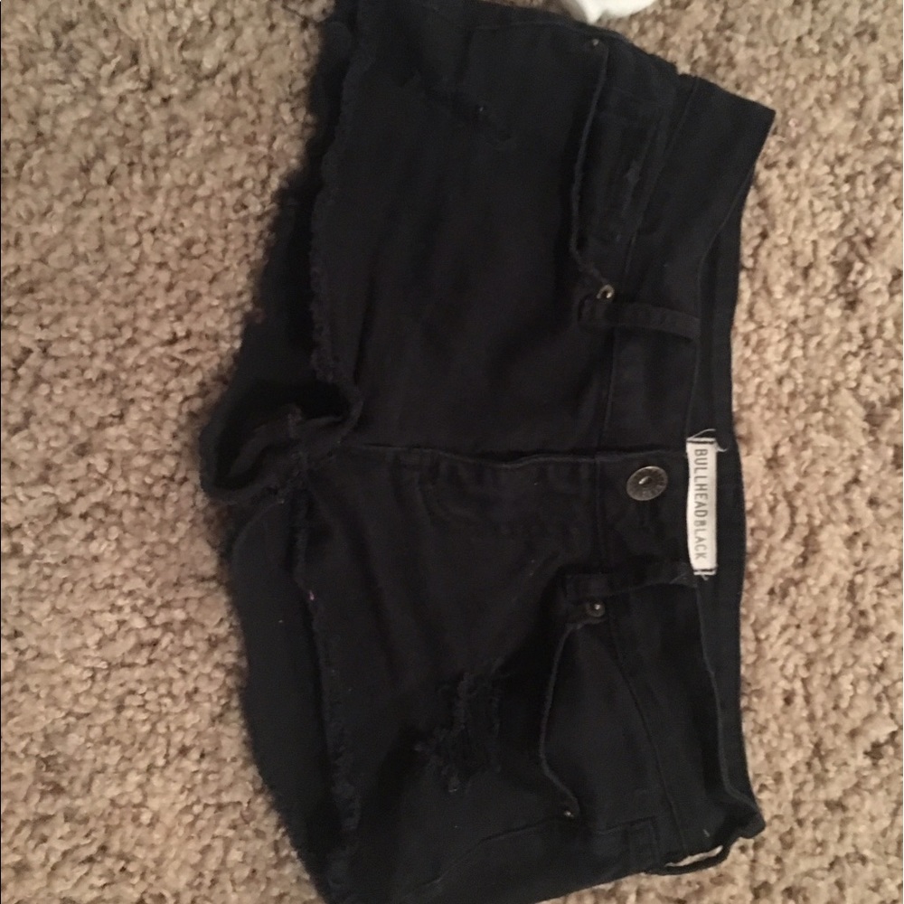 Black bullhead shorts