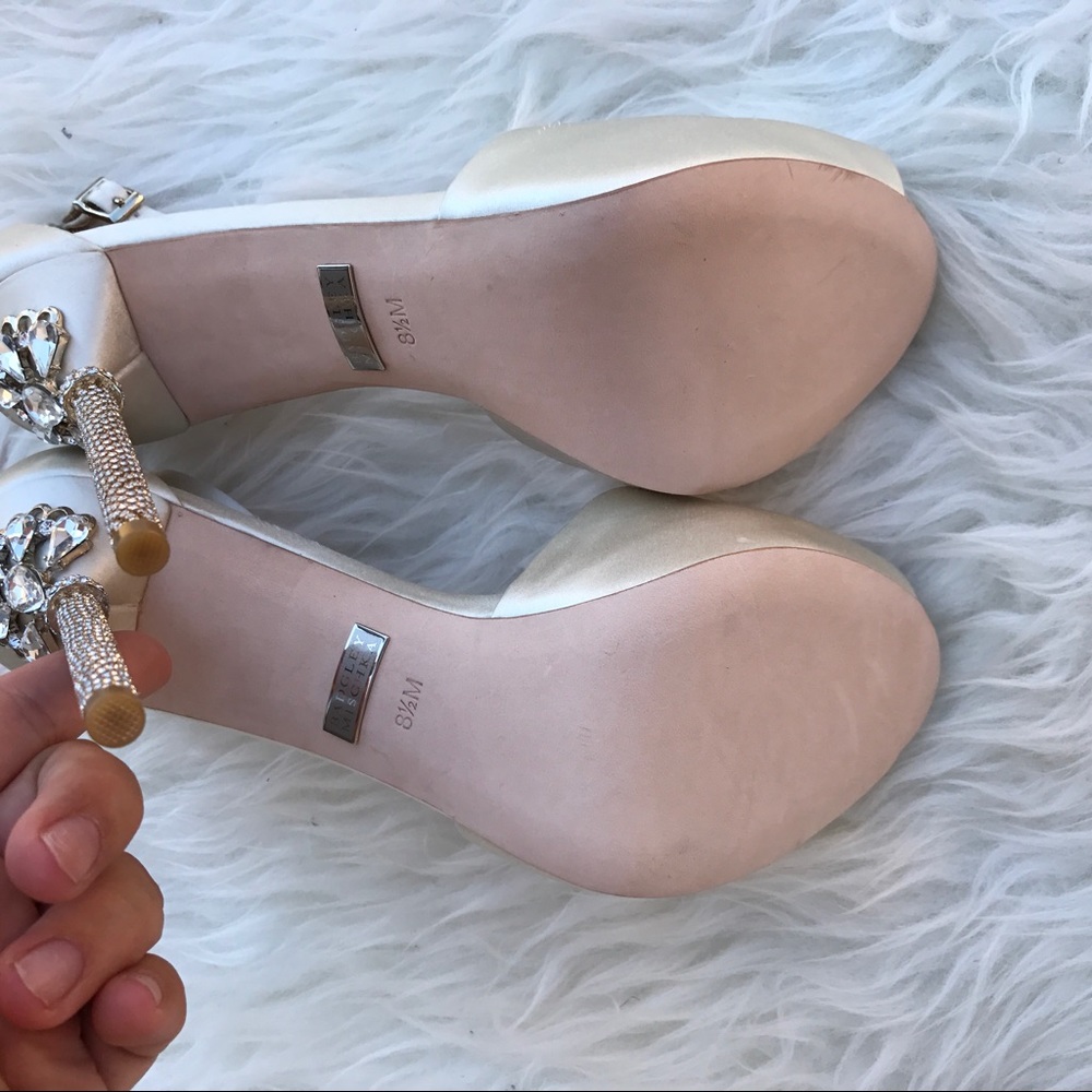 BADGLEY MISCHKA AUTHENTIC CRYSTAL PUMPS SZ 8.5 - Picture 6 of 8
