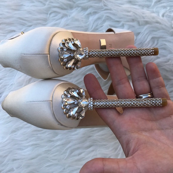 BADGLEY MISCHKA AUTHENTIC CRYSTAL PUMPS SZ 8.5 - Picture 3 of 8