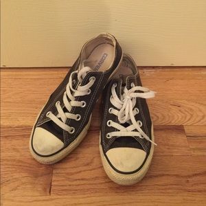 Black converse all star low top