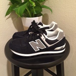 Black new balance 574 sneakers