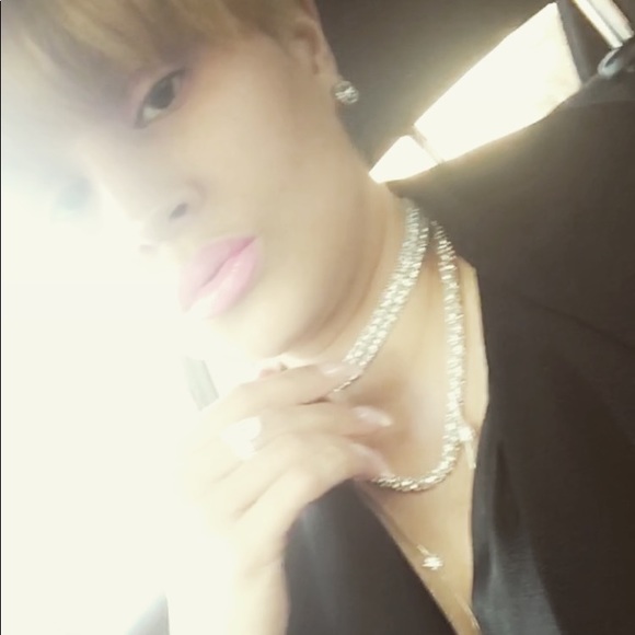 Meet your Posher, Sarailin - Picture 2 of 8