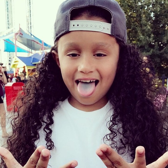 Meet your Posher, Sarailin - Picture 4 of 8