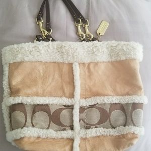 COACH PURSE. Never used. MINT. Retails for $358