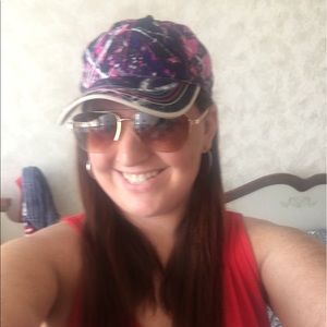 Meet your Posher, Mallory