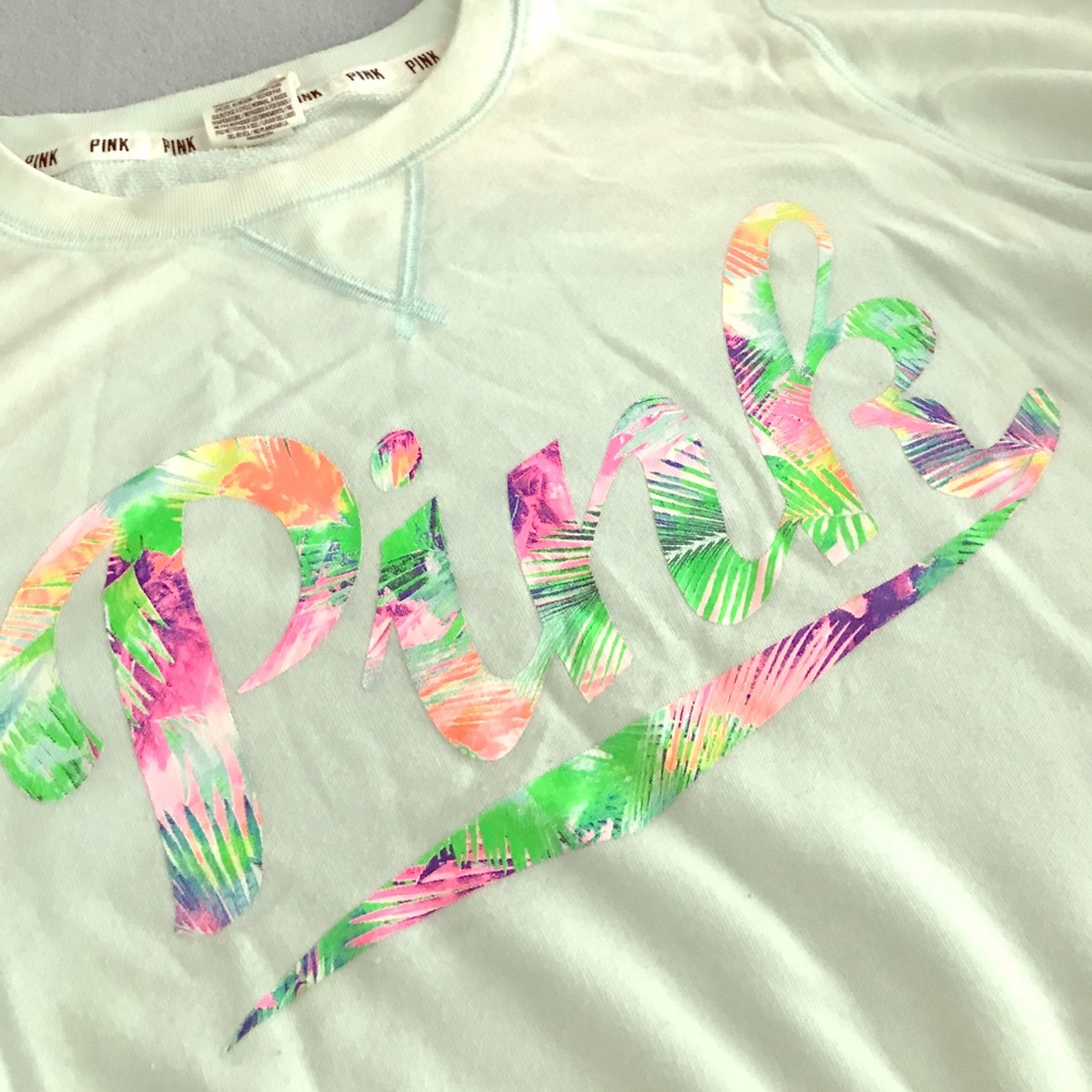 VS Pink Sweatshirt 🌴