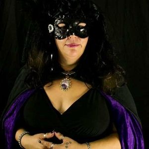 Meet your Posher, Christina marie