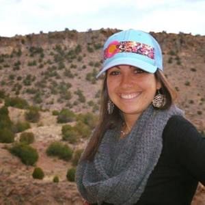 Meet your Posher, Yesenia