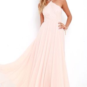 Lulus gown