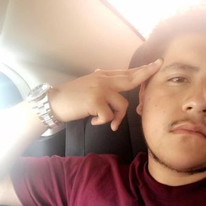 Meet your Posher, Efrain