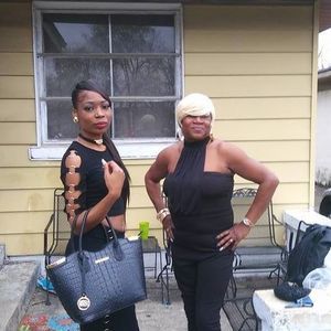 Meet your Posher, Candace