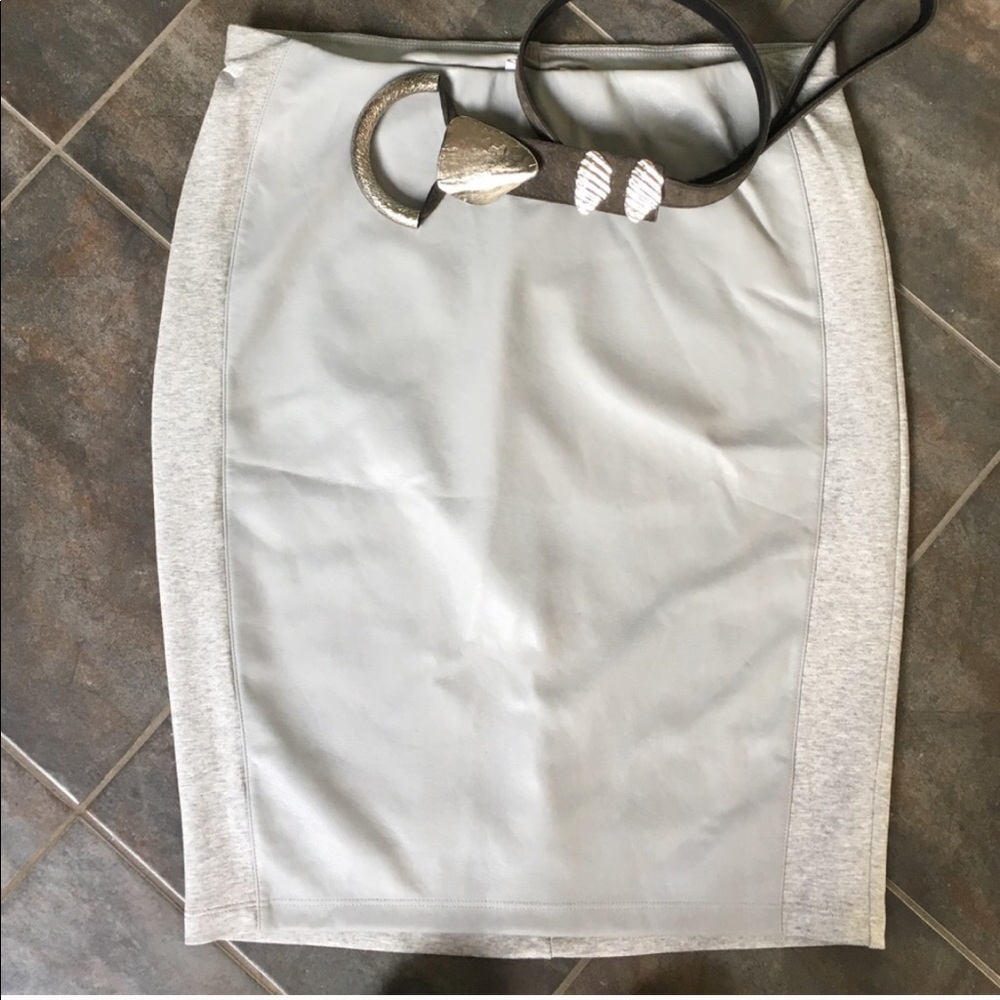 Beautiful new, Anthro Bailey 44 skirt!
