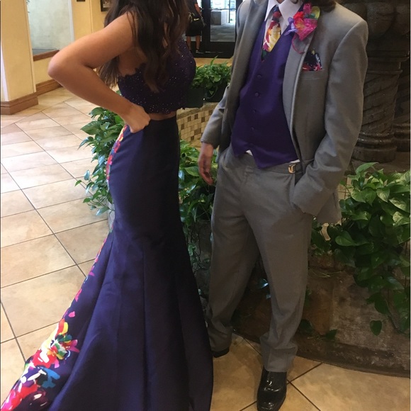 Prom Dress - Picture 3 of 5