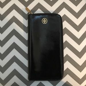 🖤TORY BURCH LARGE TRAVEL WALLET🖤