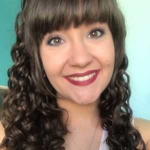 Meet your Posher, Lila