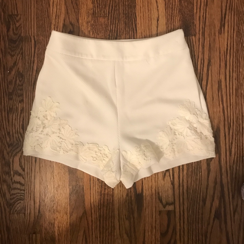 White high-waisted Express Shorts