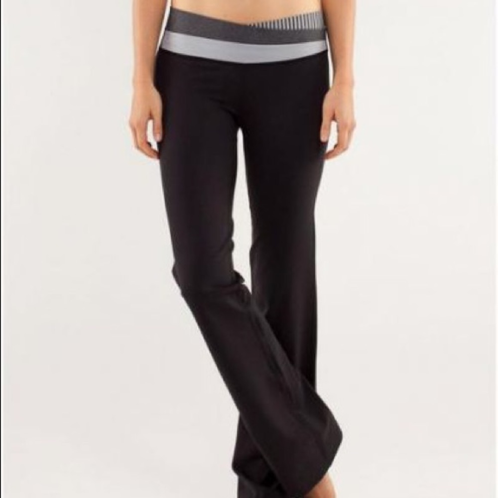 LULULEMON Yoga Pants Size 6 Black w Gray Waistband