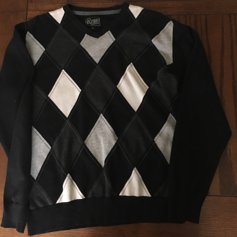Retrofit diamond pattern sweater
