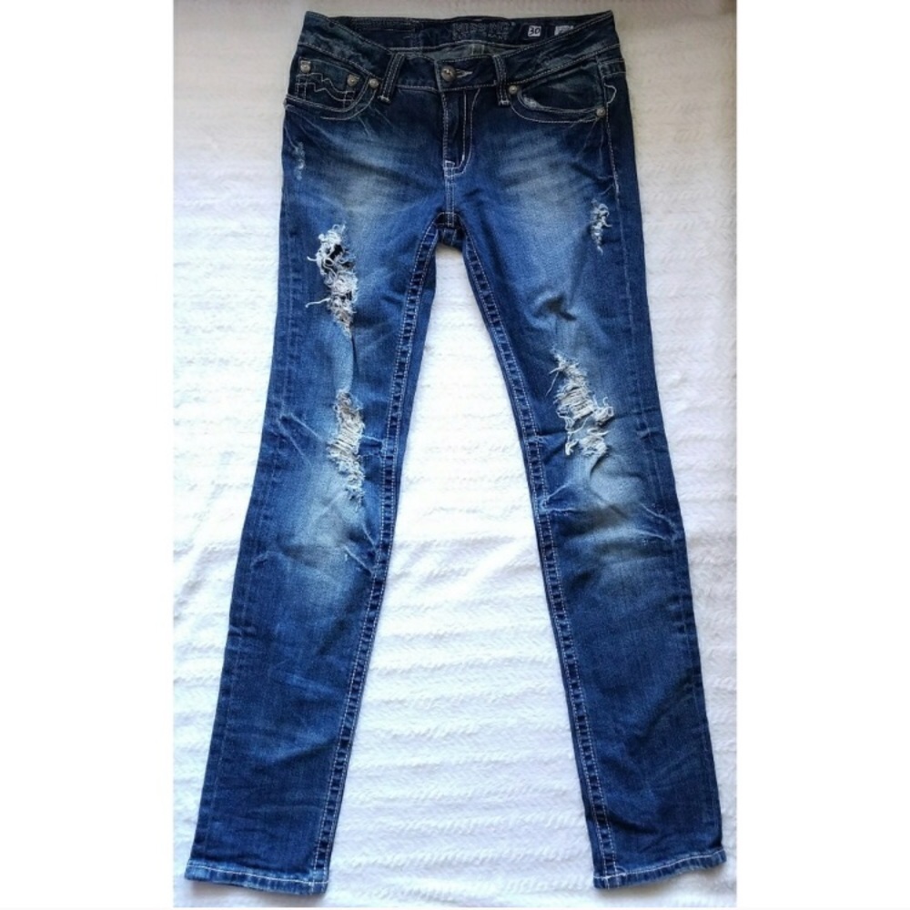 Distressed Miss Me skinny jeans!