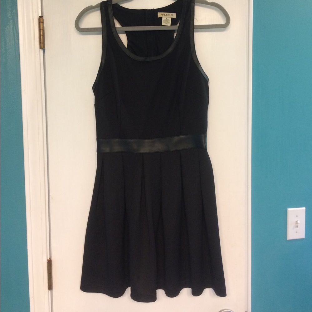 Arden B. A-Line Style Dress w/ Leather Waist Band