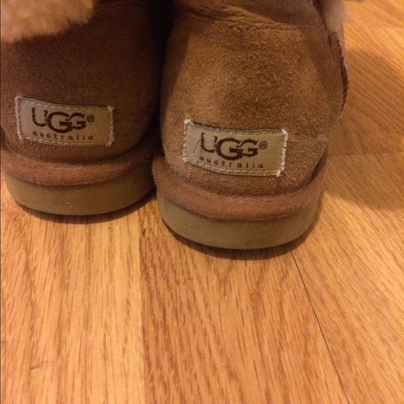 ugg boots size 7 bailey button ugg boots size 7 bailey button