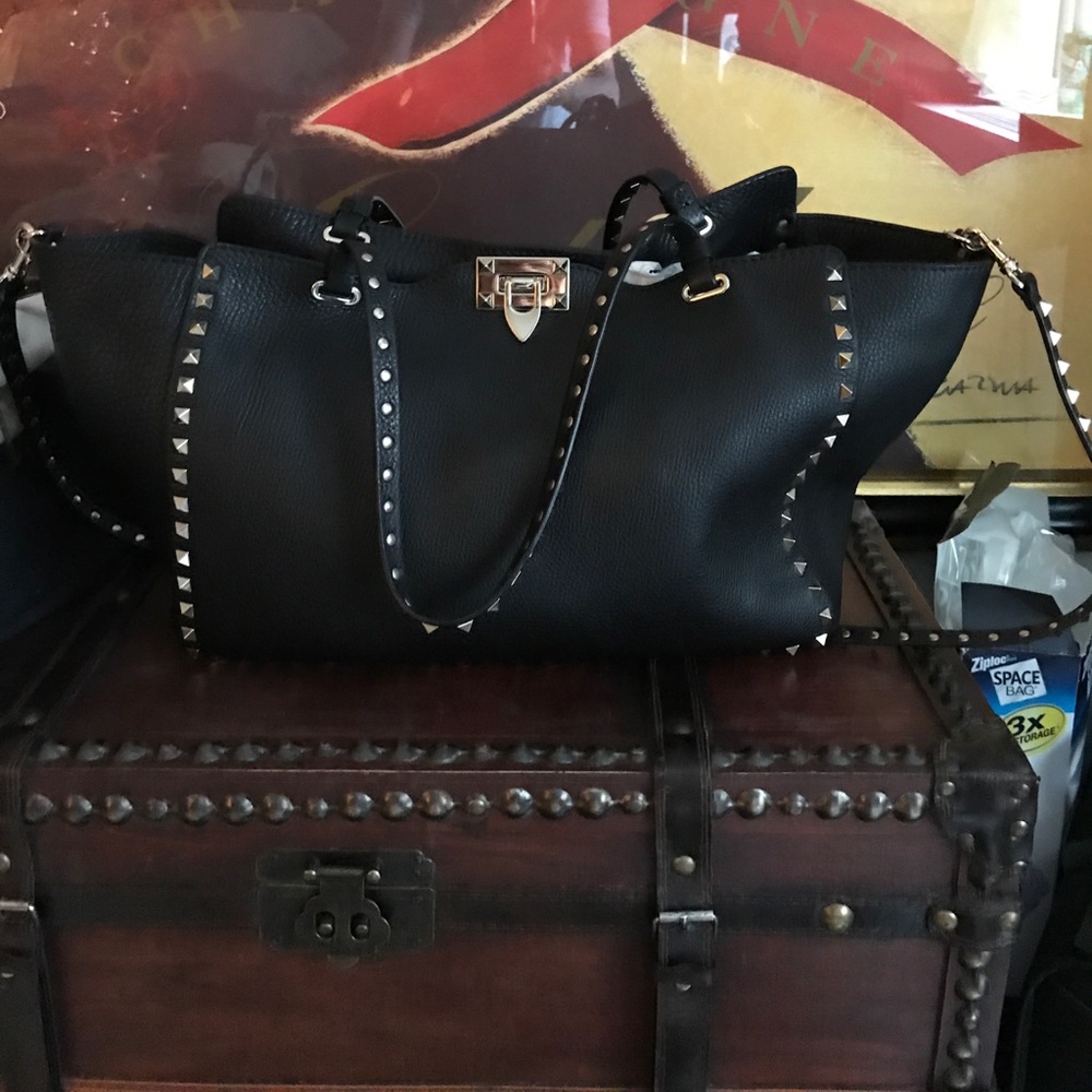 Valentino rockstud grain tote