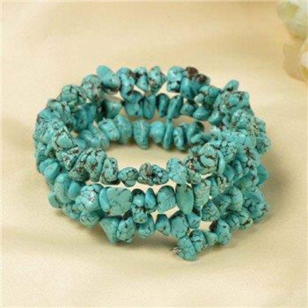 Lovely turquoise chip wrap bracelet!