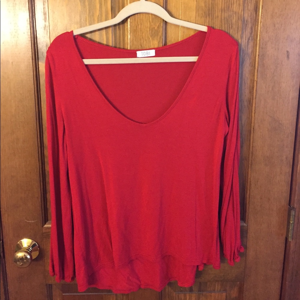 *TOBI* Long sleeve Tee in Burgundy