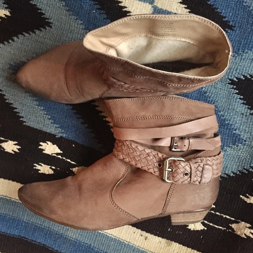 steve madden taupe leather ankle buckle booties