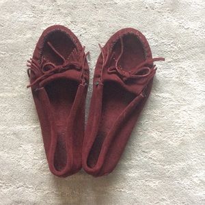 Minnetonka Kilty Moccasins