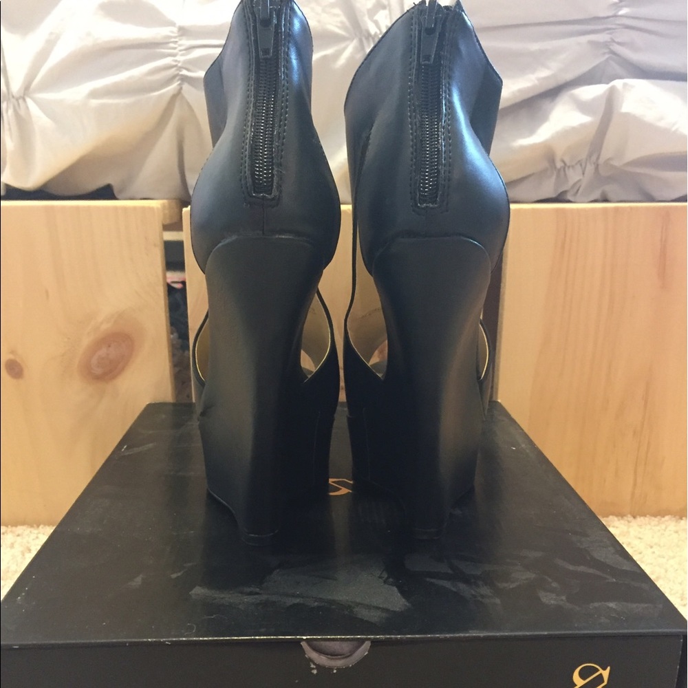 Platform heels - Picture 3 of 4