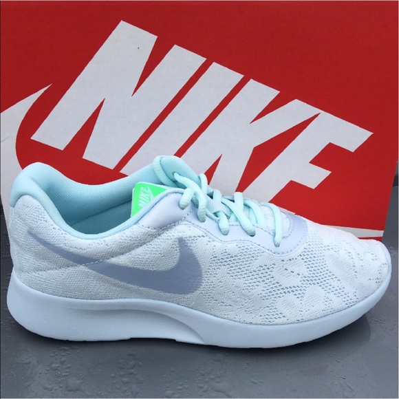 Newest Nike Mint Print Sneaker!  - Picture 2 of 7
