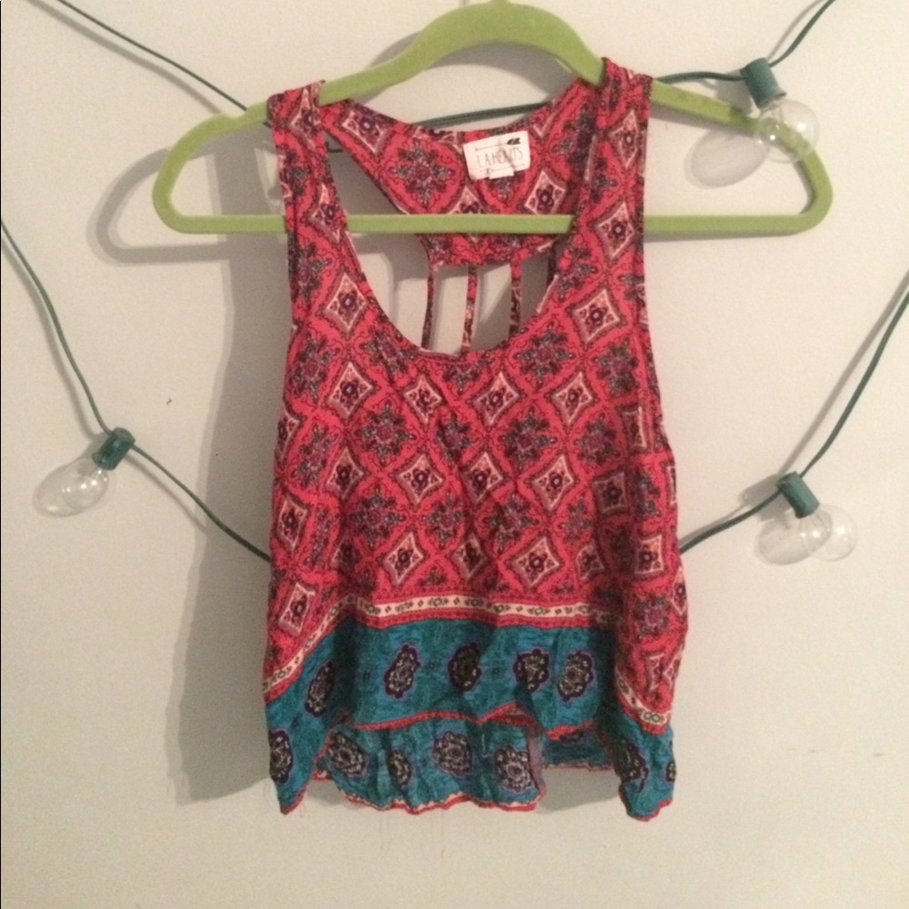 Cutout back printed swing tank