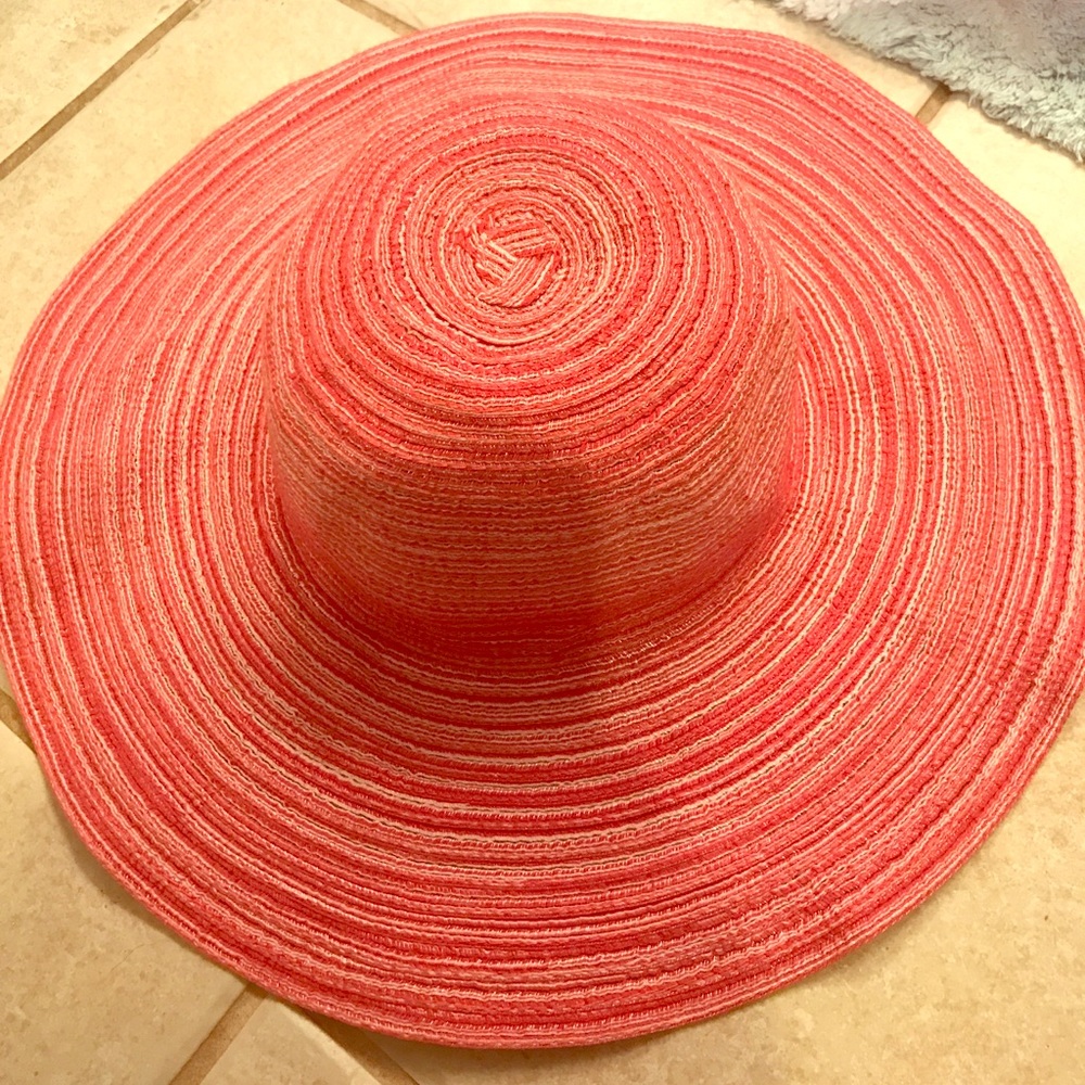 Pink large beach hat! You'll love it!