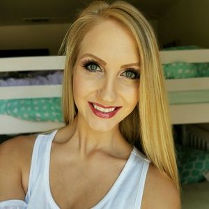 Meet your Posher, Marie