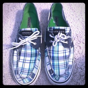 Size 10 plaid Sperry's