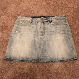 Gap skirt