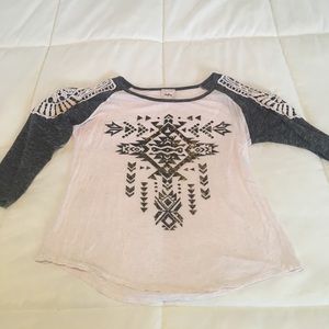 Daytrip cold shoulder top