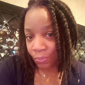 Meet your Posher, Yolanda