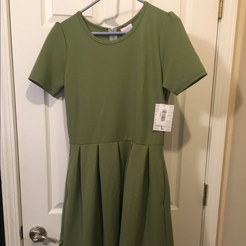 LOVE this LLR Amelia!  Army green