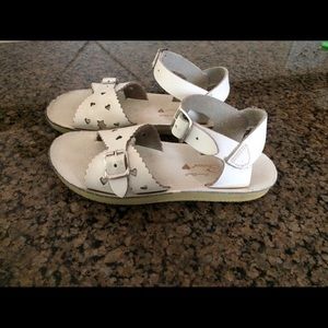 Size 11 sun san saltwater sandals
