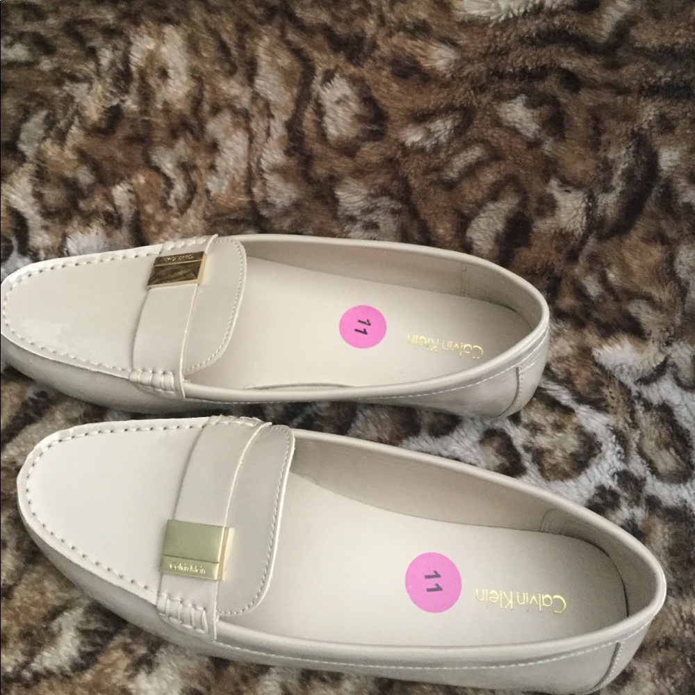 NWOT Calvin Klein Women's Loafers Size 11