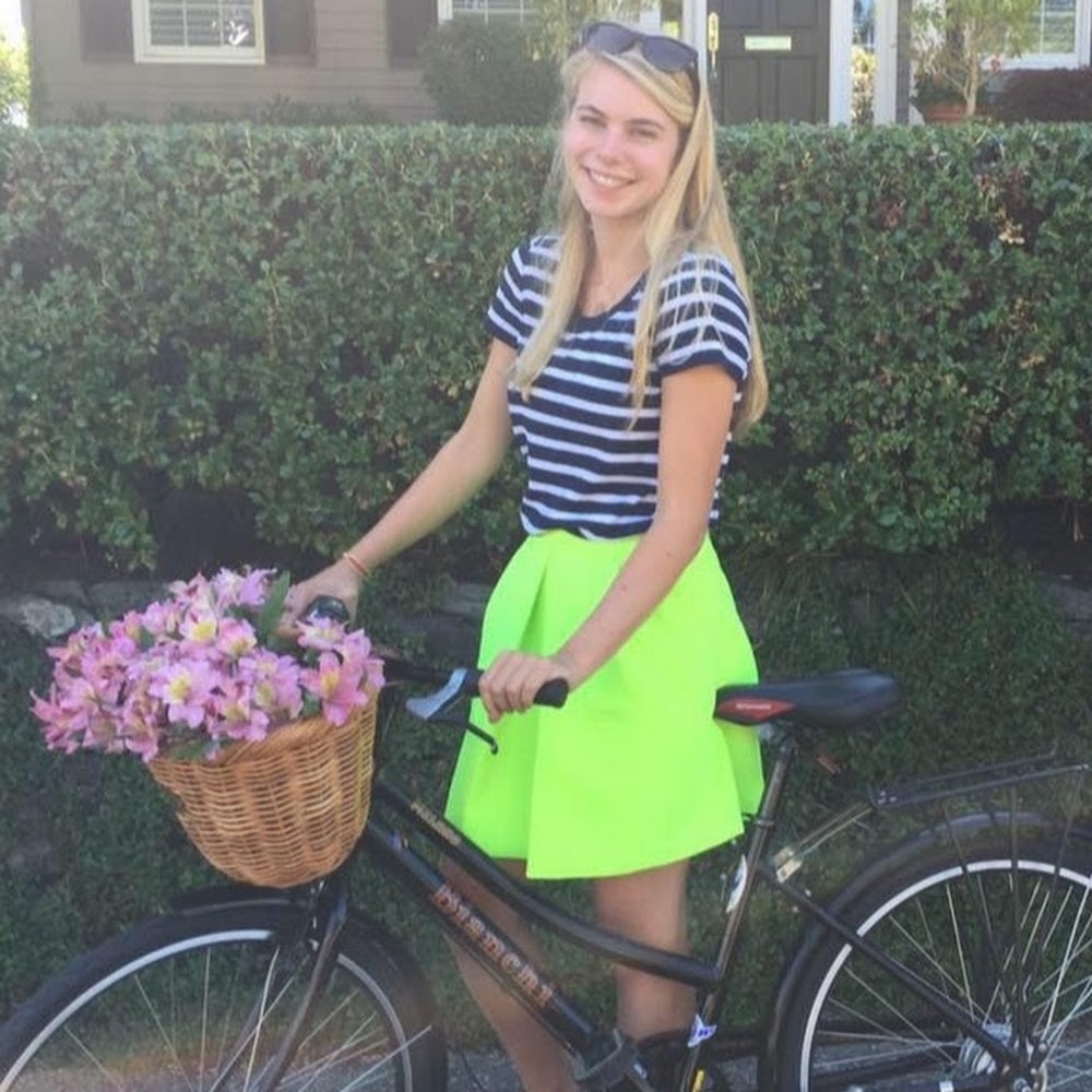 Meet your Posher, Lauren