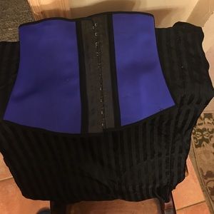 Waist trainer