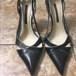 Laundry by Shelli Segal classic pump