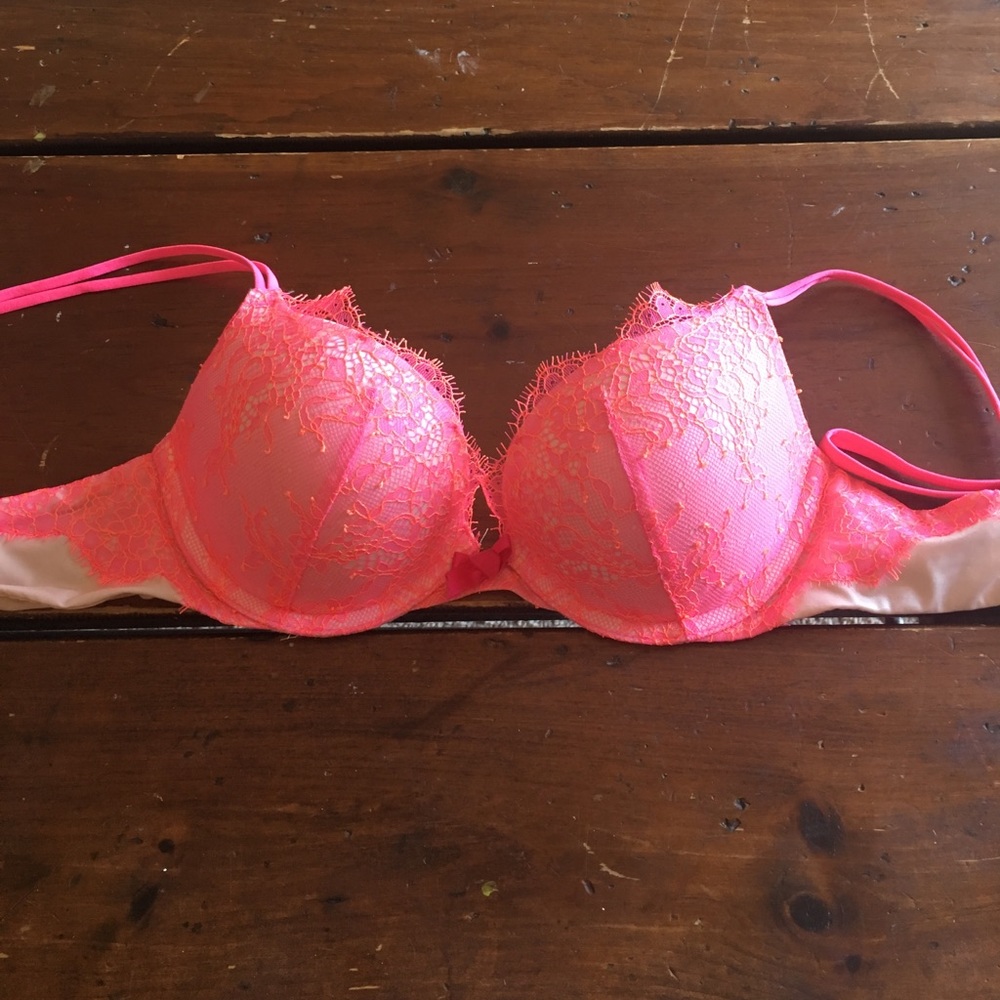 Vs push up bra
